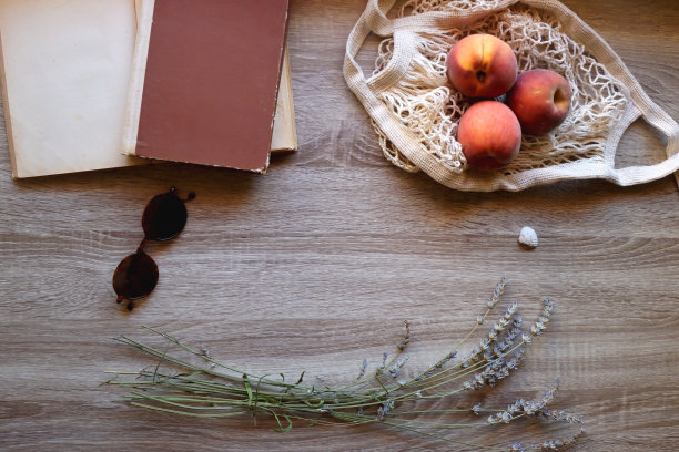 放荡不羁的夏天图片下载