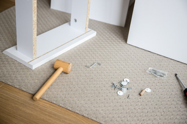 室内DIY瞬间细节。中密度纤维板木结构的准备和材料。图片下载