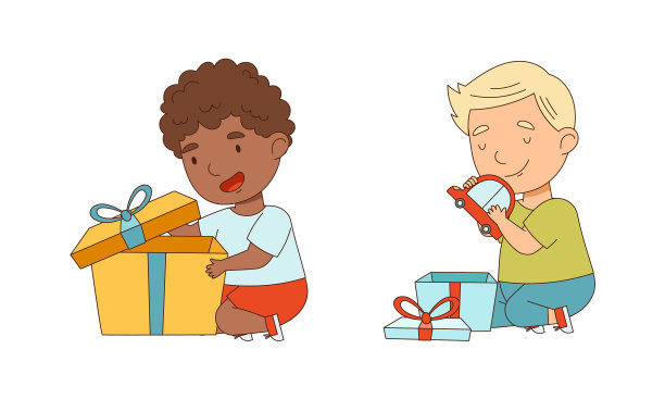 学龄前快乐的男孩坐在地板上拆包裹图片下载