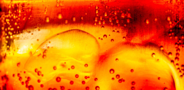 冰气泡碳酸软饮料的详细介绍图片下载