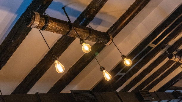 啤酒酒吧内部库存照片图片下载