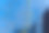 2021年9月7日，法国巴黎——在维莱特Bassin de la Villette的码头上，一种带有彩色插头的蓝色攀岩运动图片下载