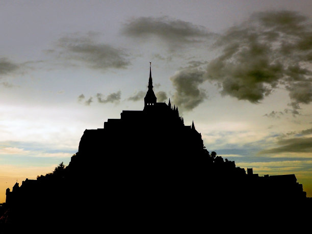 圣米歇尔岛。图片下载