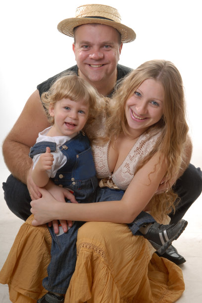 一个幸福家庭的肖像图片下载