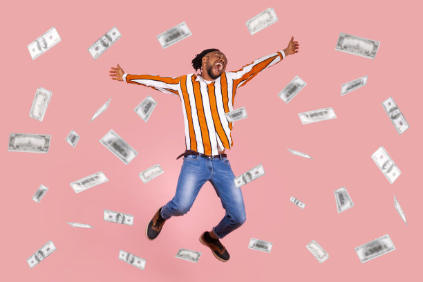 全长有钱快乐的人用金钱庆祝。图片下载