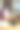创意女性摄影师与可爱的猫，使用图形绘图板和手写笔图片下载