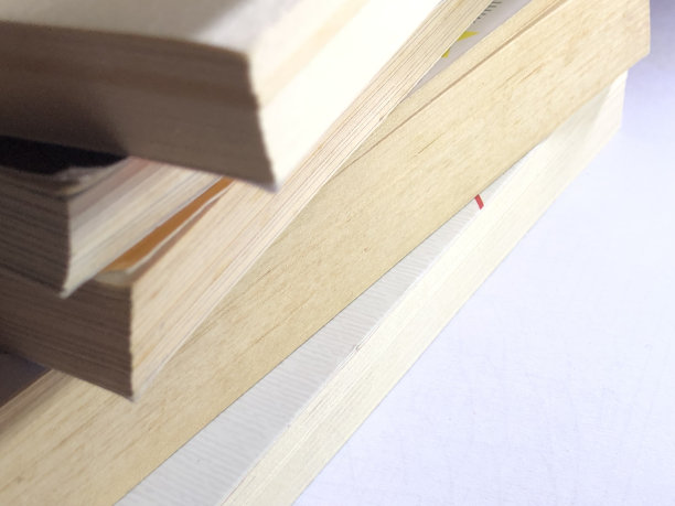 一堆读书的照片图片下载