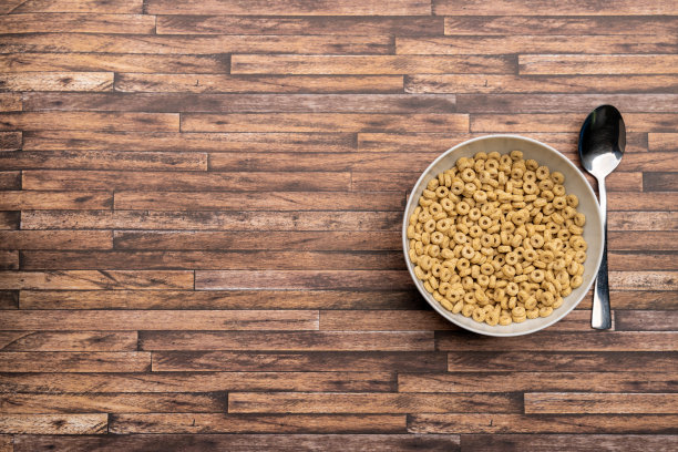 早餐碗里的麦片圈图片下载