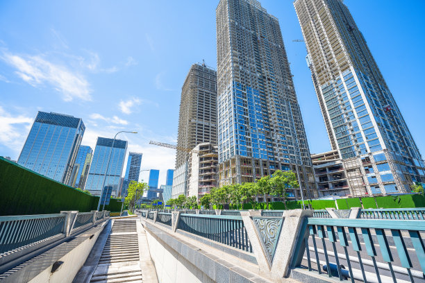 河畔的金融城市图片下载