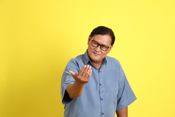 成年亚洲人图片下载