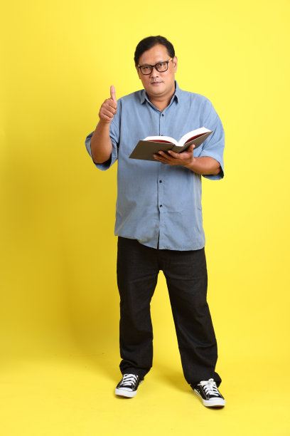 成年亚洲人图片下载