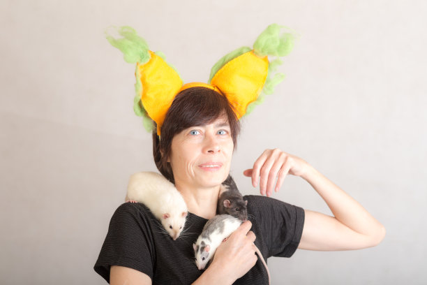 女人的宠物图片下载