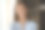 在室内摆姿势的自然美头像女人图片下载