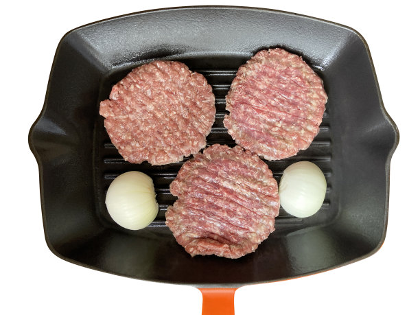烤锅里的汉堡肉丸(Clipping Path)图片下载