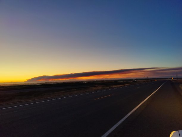 高速公路烟图片下载