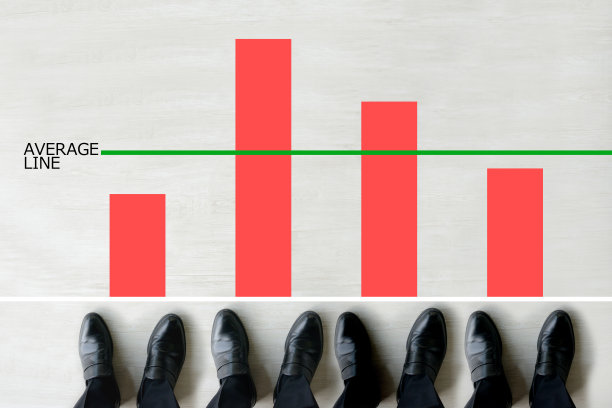 商务男士的脚和曲线用平均线表示图片下载