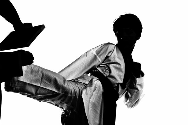 武术力量演示图片下载