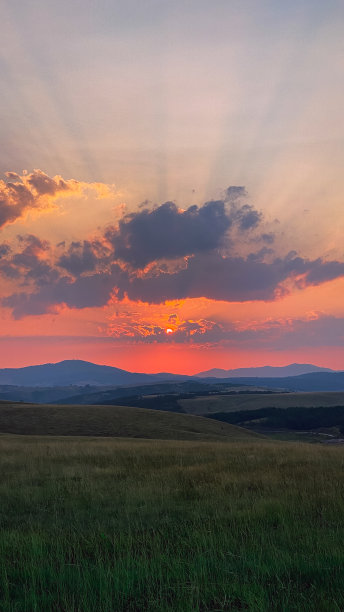 绚丽多彩的日落图片下载
