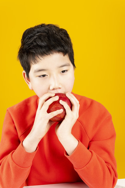 一个快乐的生活方式的男孩图片下载