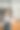 穿着围裙的美丽的亚洲咖啡师站在咖啡馆门口，门口的牌子是开着的。创业者的创业想法图片下载
