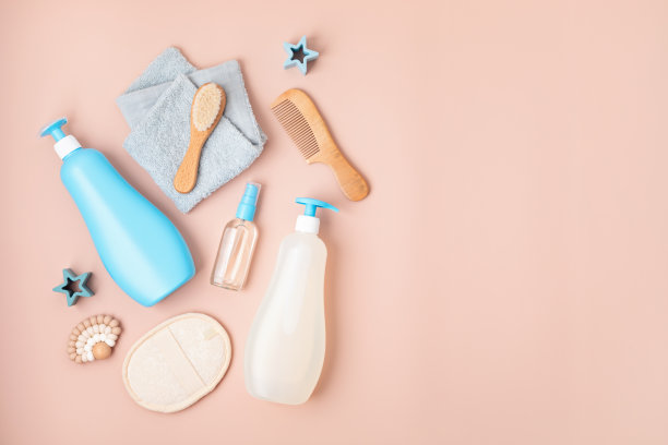 成套的婴儿洗漱用品，儿童有机卫生和沐浴配件图片下载