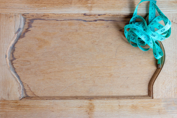 测量卷尺和维生素在减肥主题照片图片下载