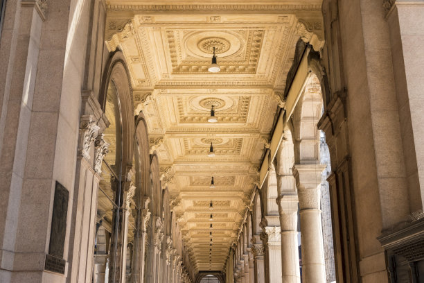 维托里奥·伊曼纽尔二世画廊，米兰，意大利图片下载