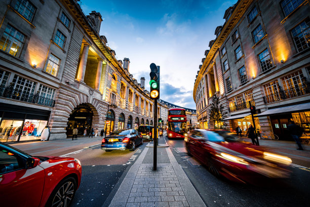 伦敦城的光速图片下载