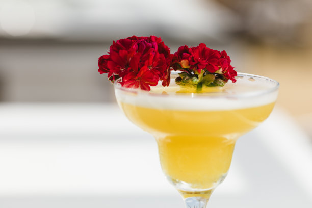 凯宾斯基酒店的鸡尾酒餐厅照片高清图片下载