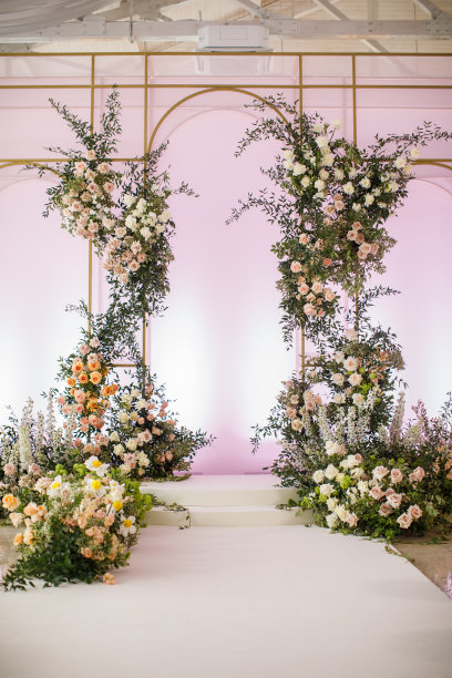 拱门为室外婚礼仪式在大厅图片下载