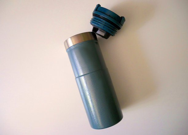 热杯茶和咖啡。图片下载