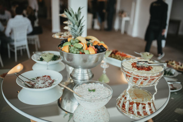 桌顶视图的辛辣食物股票的照片。图片下载