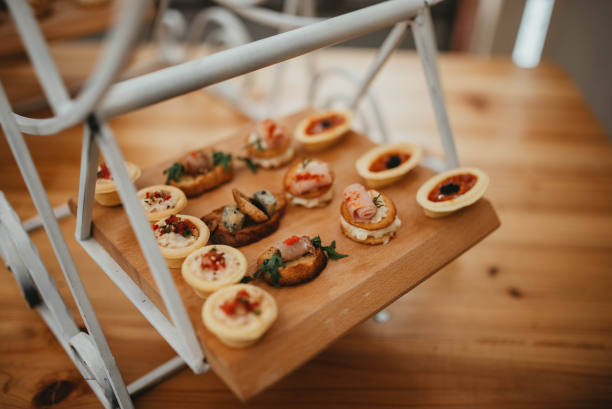 桌顶视图的辛辣食物股票的照片。图片下载