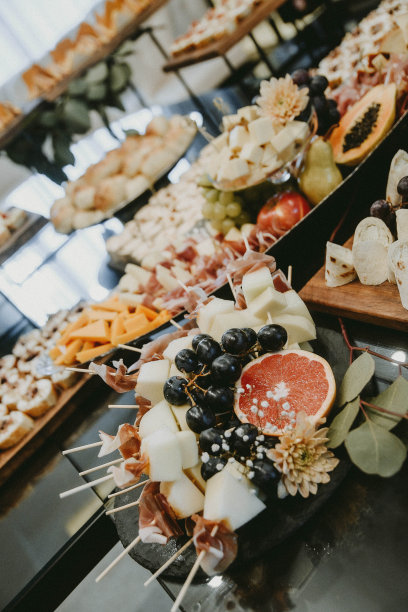 桌顶视图的辛辣食物股票的照片。图片下载