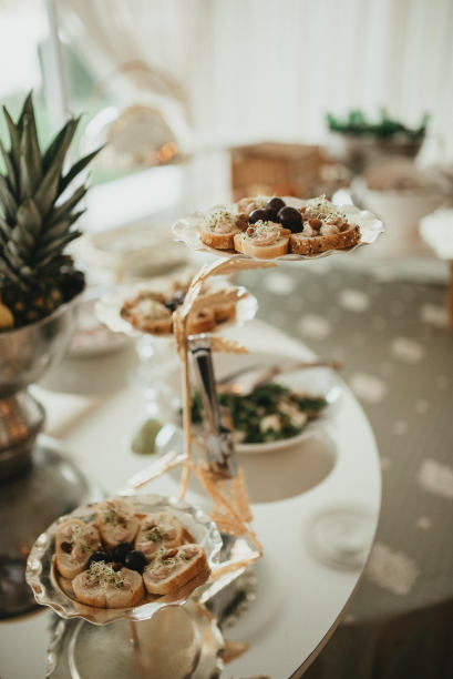 桌顶视图的辛辣食物股票的照片。图片下载