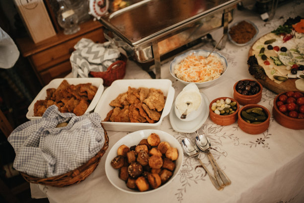 桌顶视图的辛辣食物股票的照片。图片下载