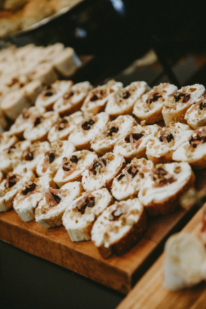 桌顶视图的辛辣食物股票的照片。图片下载