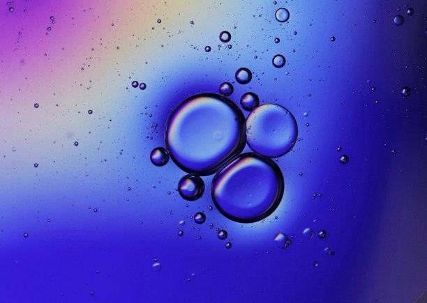 湿玻璃全帧拍摄图片下载