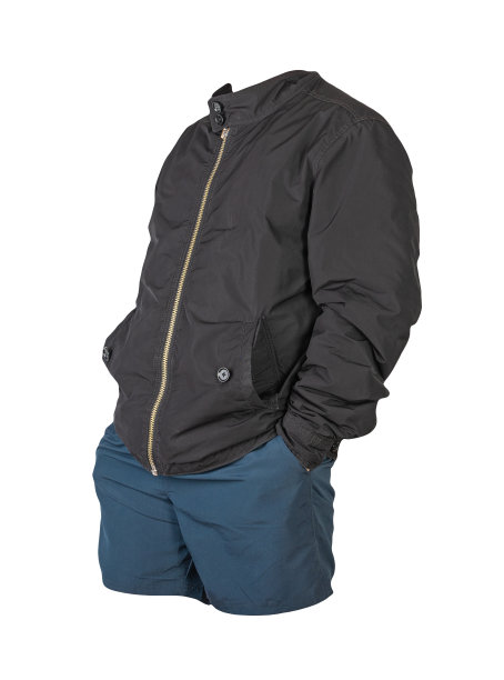 男子短夹克运动短裤孤立在白色背景。时尚的休闲装图片下载