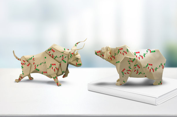 牛市和熊市的金融策略。股票交易或金融市场的概念。多边形公牛和熊的插图纸图片下载