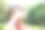 小女孩哭着用手擦眼泪图片下载
