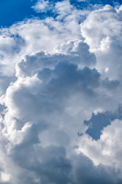 蓝天背景和白云图片下载