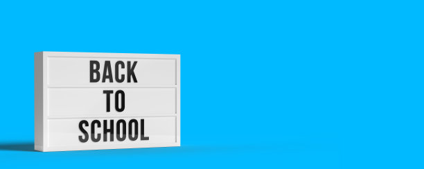 回学校在蓝色背景上,复制空间图片下载