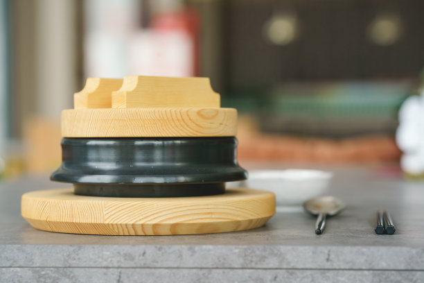 亚洲美食竹盖火锅图片下载