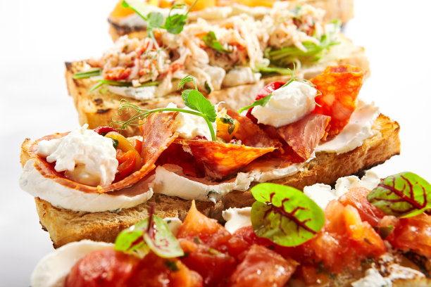 意式烤面包配海鲜和蔬菜图片下载