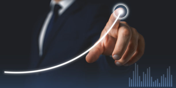 商人画商业成长图。业务发展成长理念图片下载