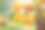 大量新鲜、成熟、橙黄色的枣子在种植了防虫囊的田地里收获。图片下载