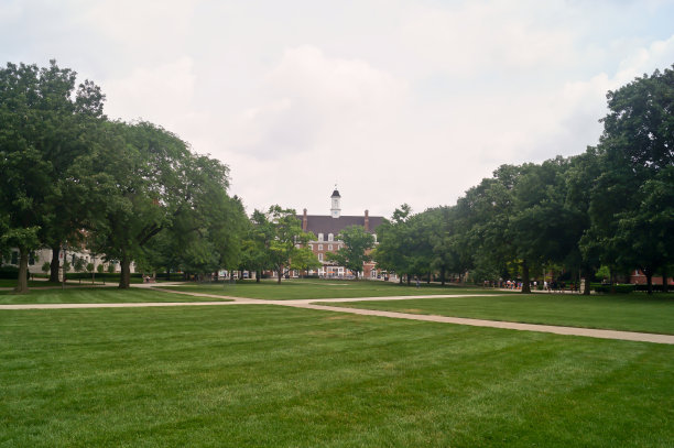 伊里尼联盟，从主广场看过去图片下载