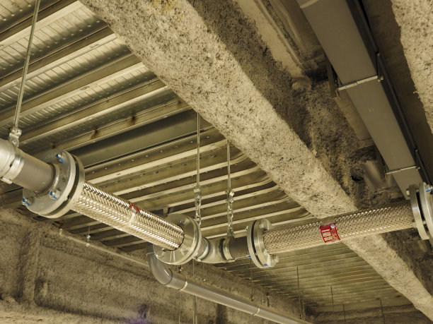 天花板的水管图片下载