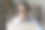 在办公室从事计算机工作的年轻商人。图片下载